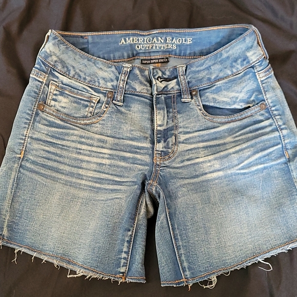 AE Midi shorts! - Picture 1 of 7